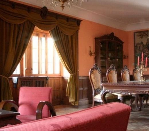 Casa Lois
