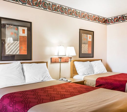 Econo Lodge McDonough