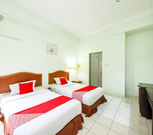 OYO 1007 Grand Supreme Hotel