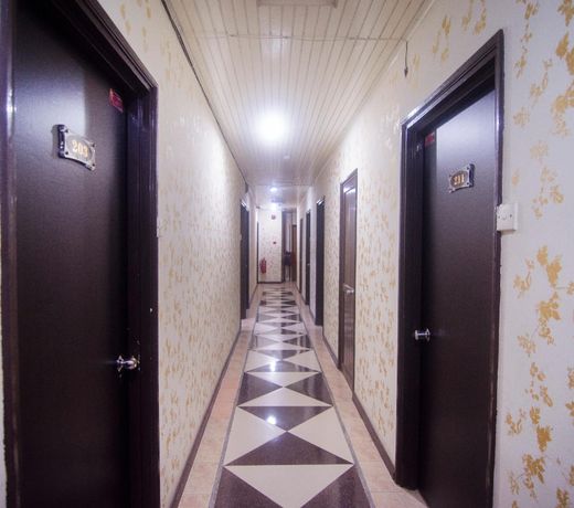 SUPER OYO 991 Mayfair Hotel