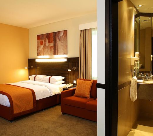 Holiday Inn Express Dubai Safa Park, an IHG Hotel