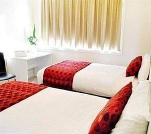 Mawson Lakes Hotel