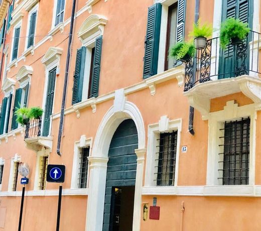 Palazzo Tiolo