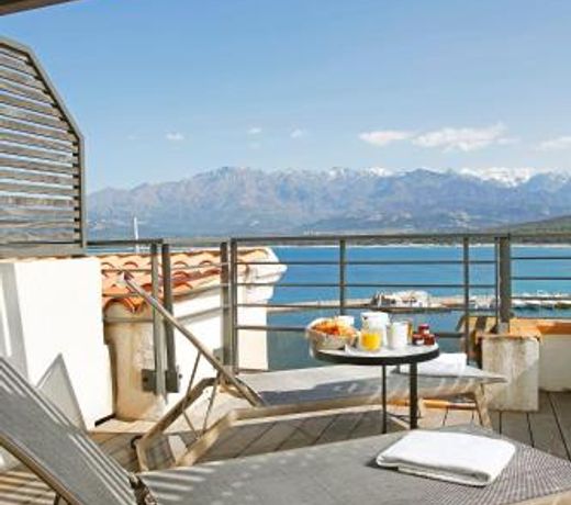 Hotel Balanea
