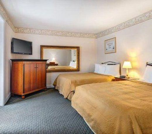 Quality Inn and Suites Newport - Middletown