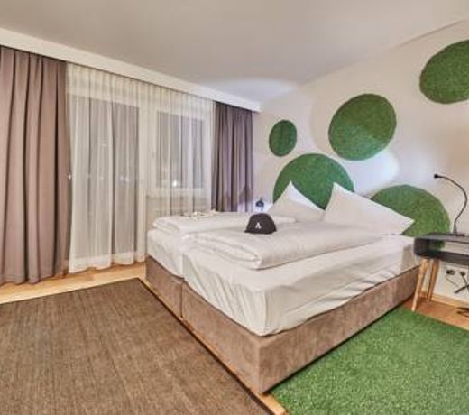 LALA arthotel