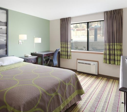 Super 8 by Wyndham Green River