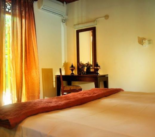 Affordable private villa for long and short family holiday in Hikkaduwa, Sri Lanka