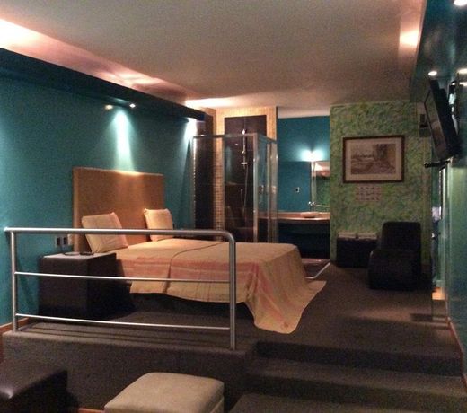 Autohotel La Escondida