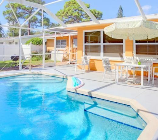 AURORA SEABREEZE HOME BY VACATION RENTAL PROS
