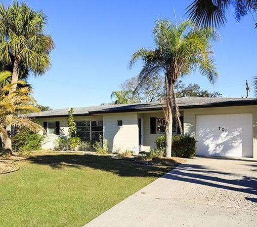 SANDPIPER HOUSE BY VACATION RENTAL PROS