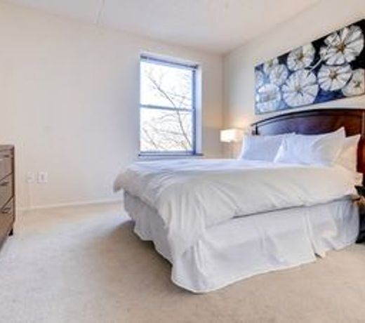 Global Luxury Suites at Monroe