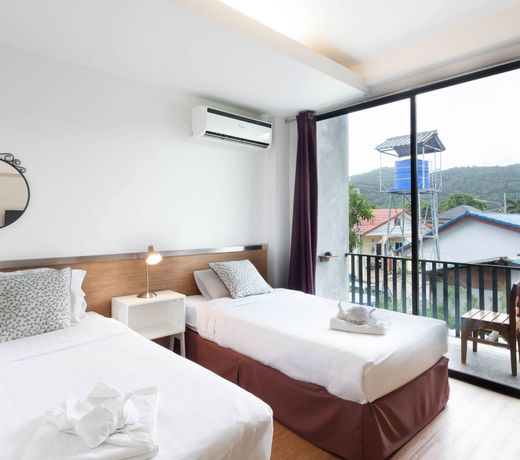 OYO 401 Pine House Hotel Rawai