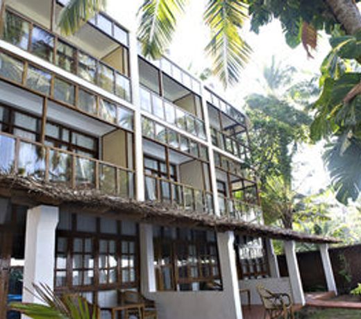 The Eco The Poolside Beach Retreat