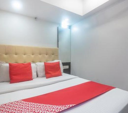 OYO 49867 Hotel Kalpana Residency