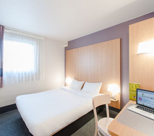 B&B HOTEL Cholet Sud