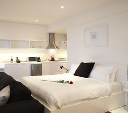1866 Court & Suites Hotel