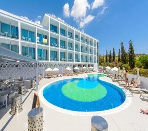 River Rock Hotel