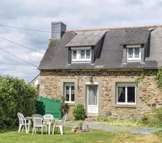 Holiday home Le Faouet *II *