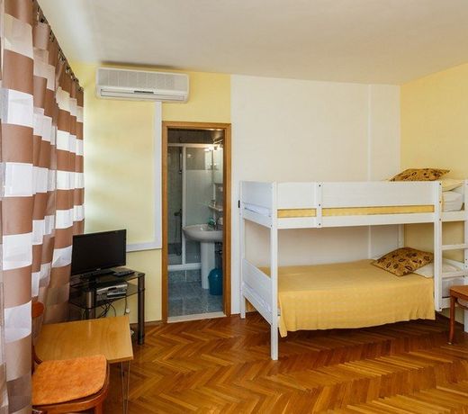 Guest House Lazeta