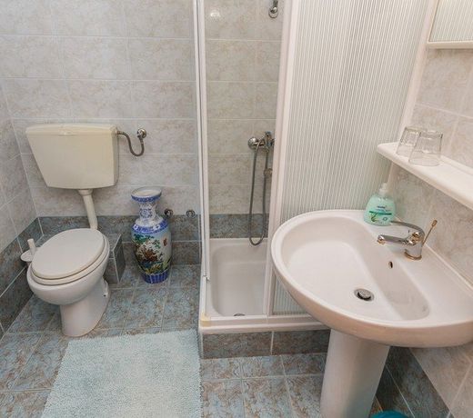 Guest House Lazeta