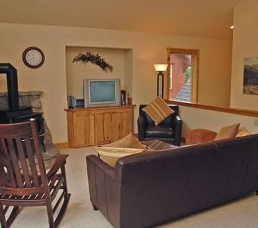 Trailside Villa