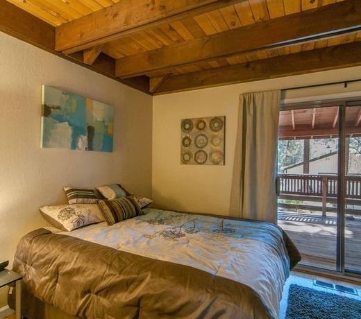 Edmunds by Tahoe Truckee Vacation Properties