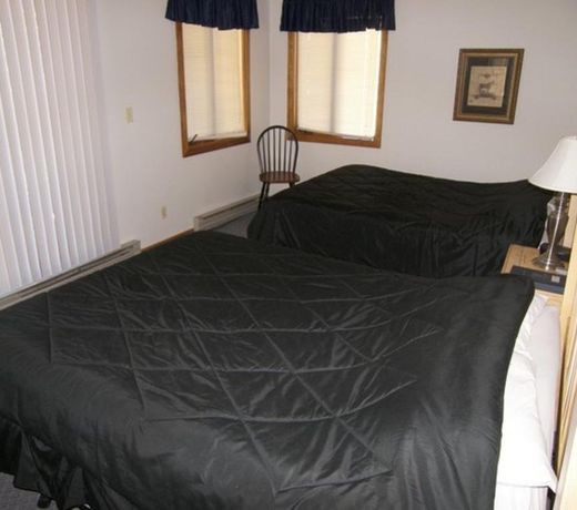Fox Pine Lodge Hotel Room 2