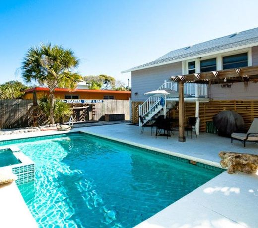 REDAWNING KATIE??S BEACH BUNGALOW