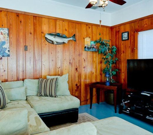REDAWNING KATIE??S BEACH BUNGALOW