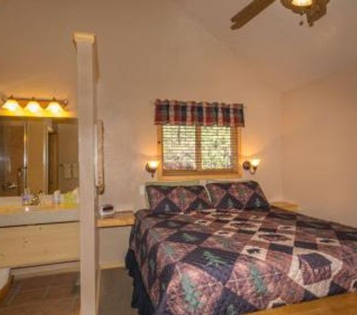 Shadow Mountain Lodge and Cabins