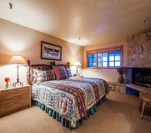 REDAWNING ABODE AT CACHE IN DEER VALLEY