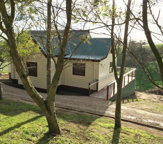 Maple Ridge Cottages