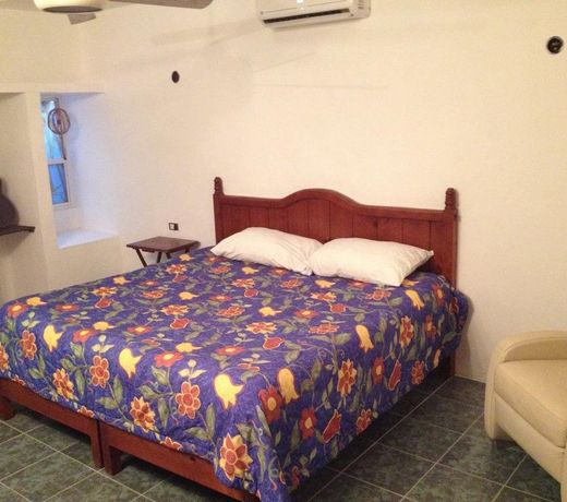 Marvin Suites