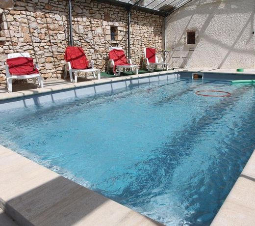 Holiday home Lagarde DÂ´Apt *III *