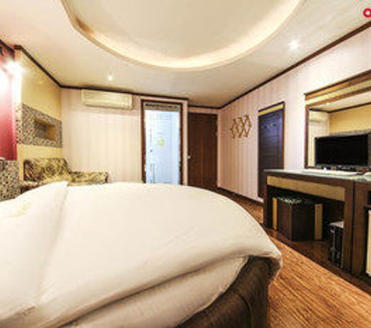 Goodstay With Hotel