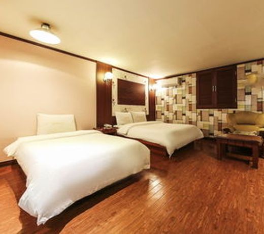 Goodstay With Hotel