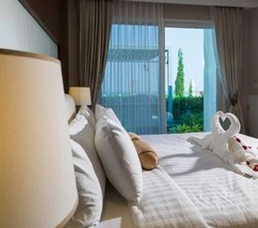 The Verona Riviera