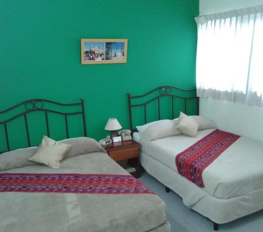 Hotel Casa Flores De Tikal