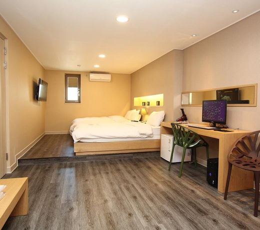 Mini Hotel 141