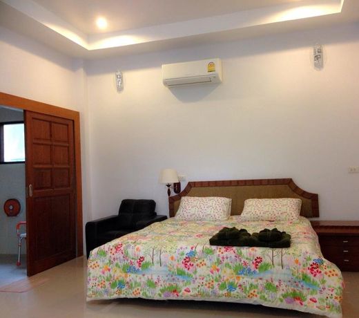 Damnoen Care Resort