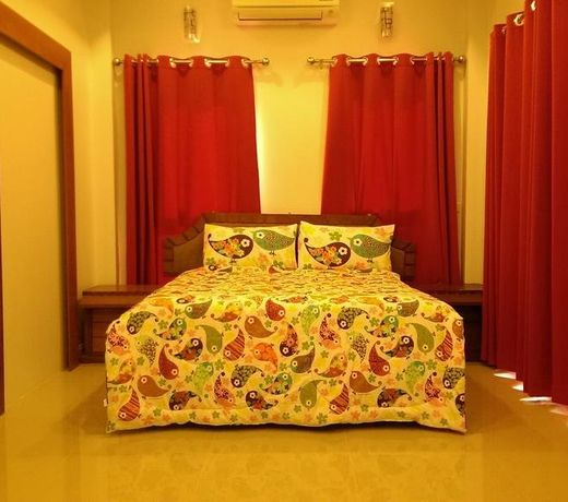 Damnoen Care Resort