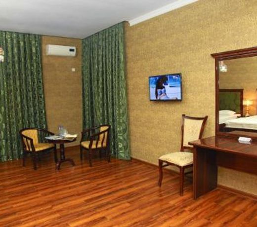 Rangrez hotel