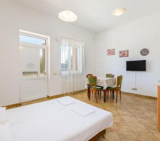 One-Bedroom Apartment Crikvenica near Sea 3