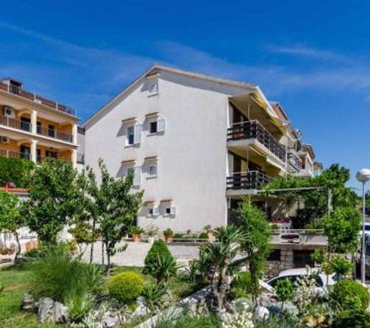 Two-Bedroom Apartment in Crikvenica 6
