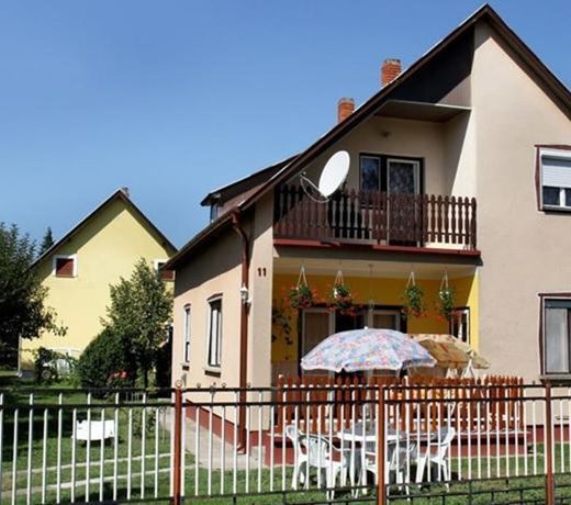 Holiday home in Balatonkeresztur 19524