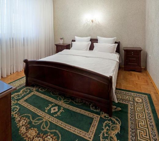 Villa Romantica on Vlaicu-Pircalab