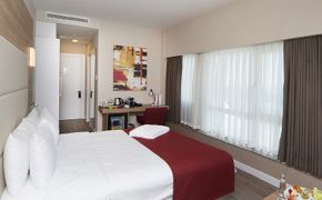 Ramada Encore Istanbul Kartal