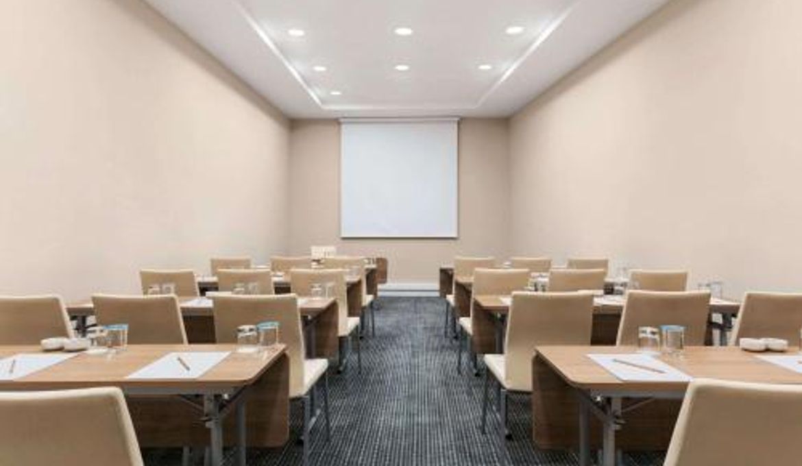 Ramada Encore Istanbul Kartal