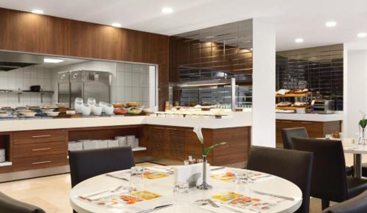 Ramada Encore Istanbul Kartal